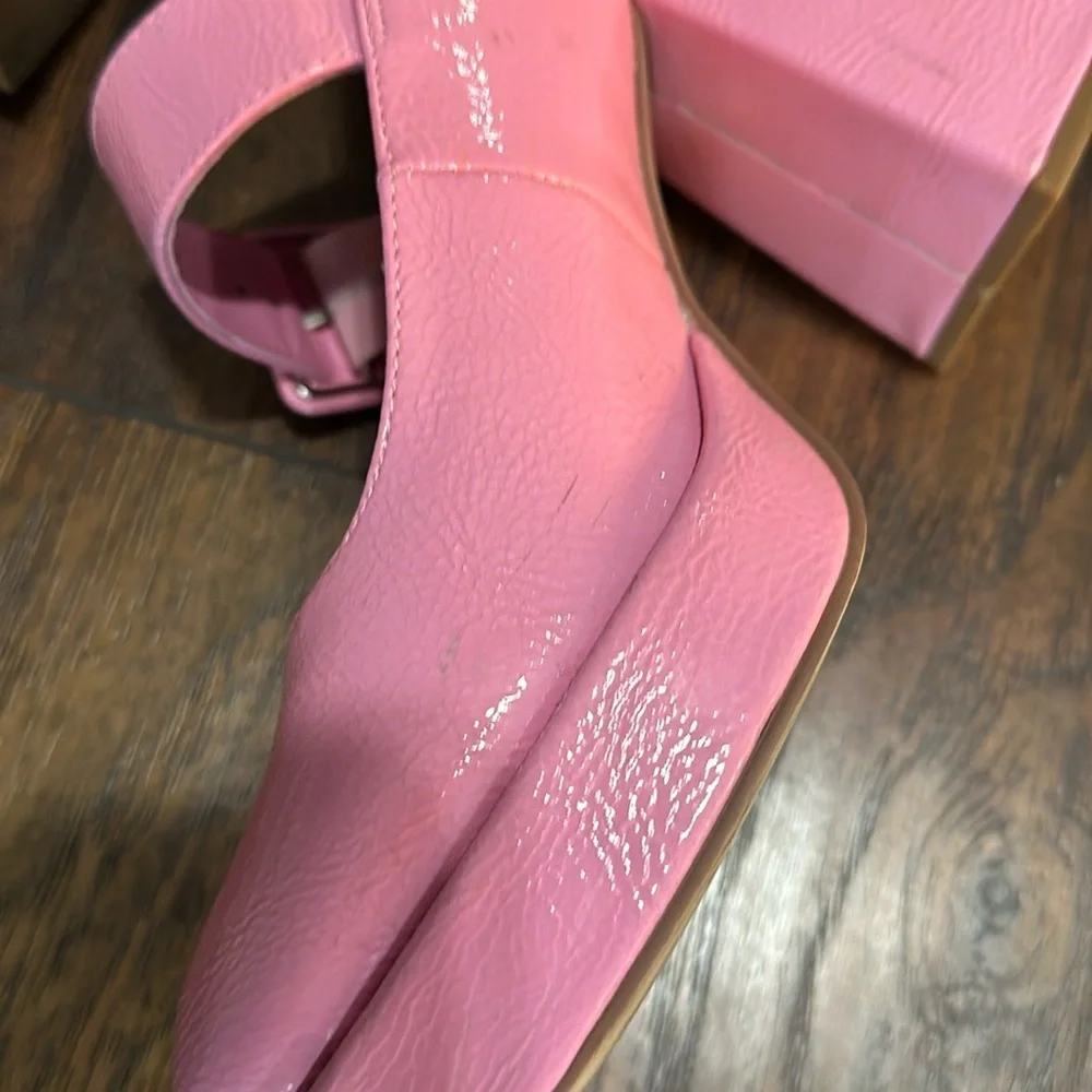 Mary Jane Khiara Shiny Textured Pink Platform Patent Leather Block Heeled Shoe